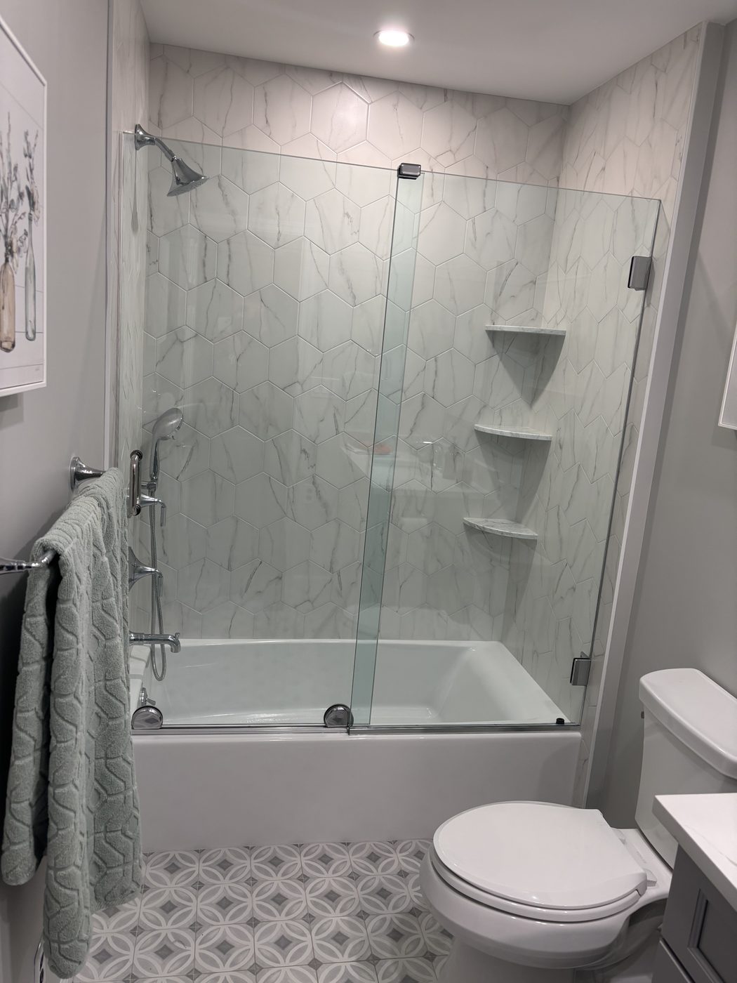 glass tub shower door detail, Lodi NJ area